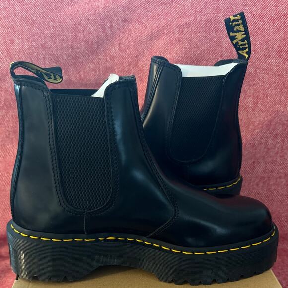 Dr. Martens 2976 SMOOTH LEATHER PLATFORM CHELSEA BOOTS MEN SIZE 10